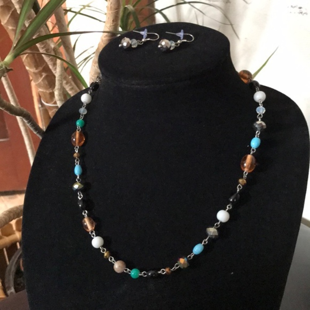 Glass beaded necklace with matching earrings